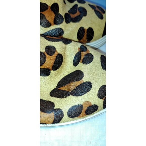 Women's Size 8 B Aerosoles Animal Hair Sneakers Leopard Print - Picture 3 of 7